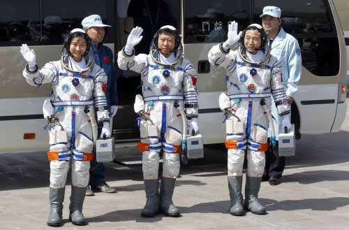    Shenzhou 9